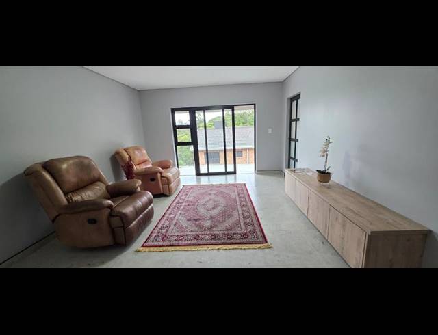 2 BEDROOM PROPERTY TO RENT IN ESCOMBE